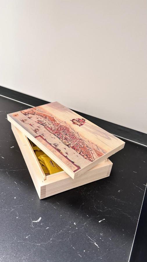 דירות ג'נובה Centro Storico Caruggi 2Min Acquario Pellicceria Superior Loft Palazzo Rolli מראה חיצוני תמונה