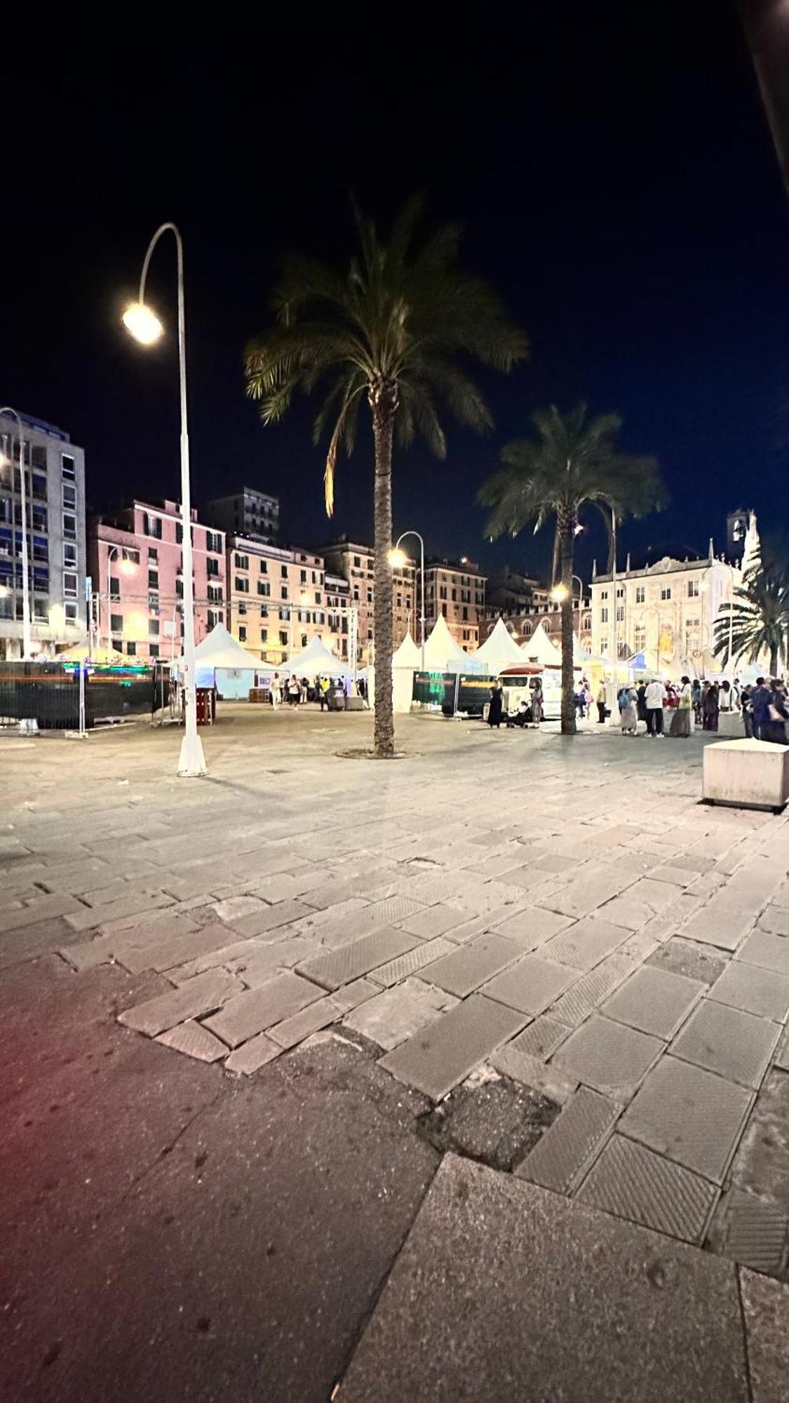 דירות ג'נובה Centro Storico Caruggi 2Min Acquario Pellicceria Superior Loft Palazzo Rolli מראה חיצוני תמונה